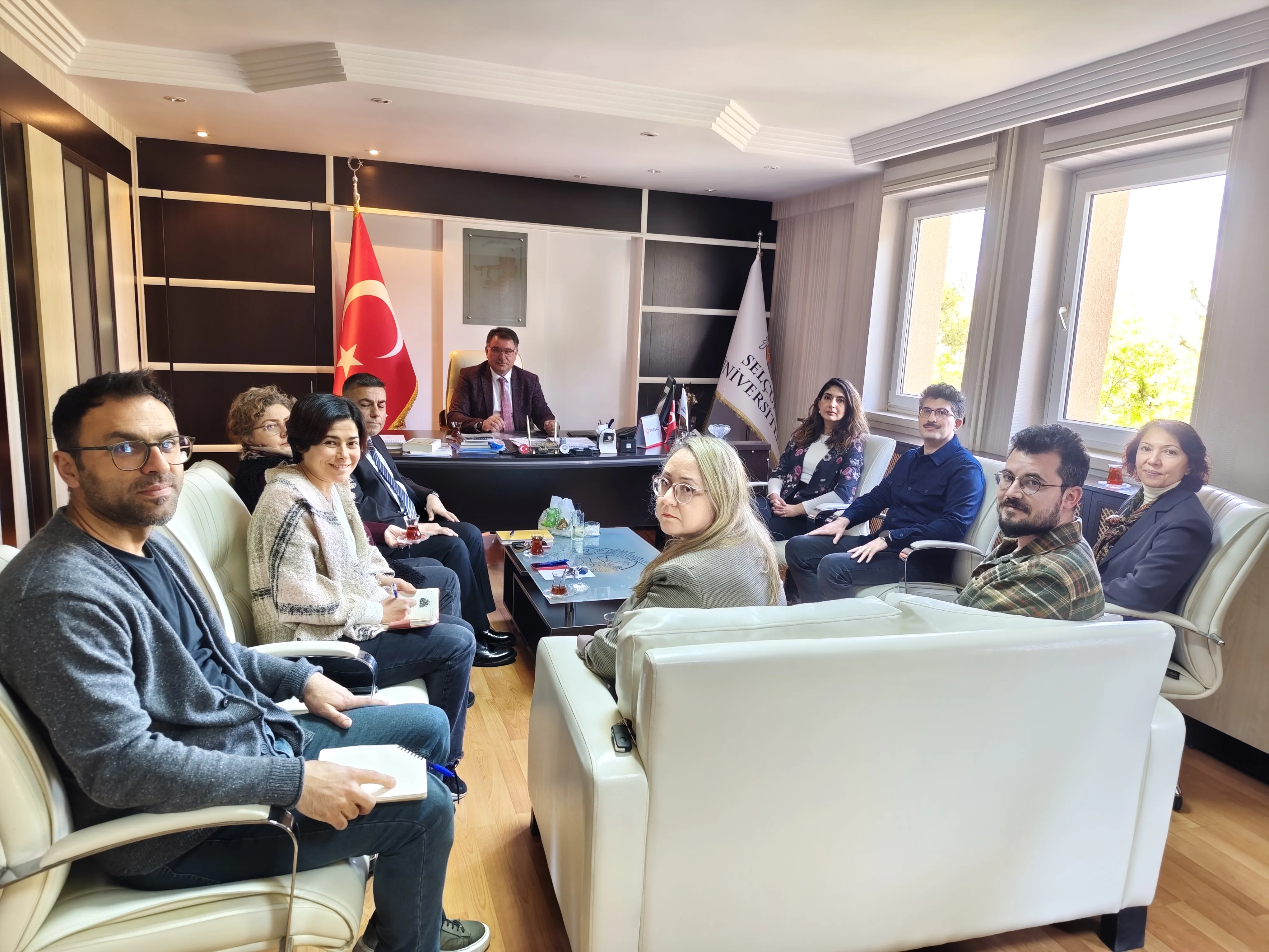 İngiliz Dili ve Edebiyatı Bölümü Akademisyenleri ARDEK ile Bir Araya Geldi